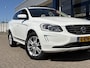Volvo XC60 2.0 T5 FWD Ocean Race / Automaat / Open-Panodak / Adaptieve Cruise-Control / Vol-Leder / Stoelverwarming / Elektr.-Stoelen met Geheugen / Afneembare-Trekhaak / Climate-Control / Dodehoek-Detectie / Elektr.-Achterklep / Keyless / Radio-Bluetooth / Navi / PDC V+A met Camera / 18'' LMV / ENZ.
