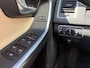 Volvo XC60 2.0 T5 FWD Ocean Race / Automaat / Open-Panodak / Adaptieve Cruise-Control / Vol-Leder / Stoelverwarming / Elektr.-Stoelen met Geheugen / Afneembare-Trekhaak / Climate-Control / Dodehoek-Detectie / Elektr.-Achterklep / Keyless / Radio-Bluetooth / Navi / PDC V+A met Camera / 18'' LMV / ENZ.