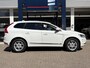 Volvo XC60 2.0 T5 FWD Ocean Race / Automaat / Open-Panodak / Adaptieve Cruise-Control / Vol-Leder / Stoelverwarming / Elektr.-Stoelen met Geheugen / Afneembare-Trekhaak / Climate-Control / Dodehoek-Detectie / Elektr.-Achterklep / Keyless / Radio-Bluetooth / Navi / PDC V+A met Camera / 18'' LMV / ENZ.