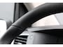 Peugeot e-Expert EV L3 75 kWh | STX special edition | Lederen bekleding | Navigatie | Lichtmetaal | 3-Zits | Spoiler |
