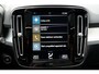 Volvo XC40 T2 Momentum Business | Panoramadak | Adaptieve cruise control | Apple carplay/Android auto | Parkeercamera achter | Keyless | All season banden | Parkeersensor voor + achter | 18 inch Lichtmetalen velgen