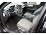 Volvo XC40 T2 Momentum Business | Panoramadak | Adaptieve cruise control | Apple carplay/Android auto | Parkeercamera achter | Keyless | All season banden | Parkeersensor voor + achter | 18 inch Lichtmetalen velgen