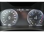 Volvo XC40 T2 Momentum Business | Panoramadak | Adaptieve cruise control | Apple carplay/Android auto | Parkeercamera achter | Keyless | All season banden | Parkeersensor voor + achter | 18 inch Lichtmetalen velgen