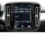 Volvo XC40 T2 Momentum Business | Panoramadak | Adaptieve cruise control | Apple carplay/Android auto | Parkeercamera achter | Keyless | All season banden | Parkeersensor voor + achter | 18 inch Lichtmetalen velgen