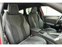 Peugeot e-308 SW GT EV 54 kWh | 360 graden camera's | Sportuitvoering | Adaptive cruise | Elektrische achterklep | Stuurverwarming | Afneembare trekhaak | Hill hold | Dodehoekdetectie | Climate control
