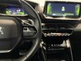 Peugeot 208 1.2 PureTech GT-Line | Automaat | Camera | 17" Lichtmetalen velgen | Navigatie
