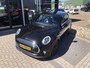 MINI Cooper 1.5 136PK BLACK-BLACK-BLACK : NAVI/LEER/LED/PDC/ CLIMA/S&S/MEDIA/BTA/SPORTZETELS/LMV/ .NL AUTO/KM=NAP