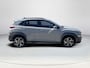Hyundai Kona 1.6 GDI HEV Fashion Cruisecontrol | Navigatiesysteem | Achterruitrijcamera | Lichtmetalenvelgen | Parkeersensoren achter| Climate control | Headup-Display |