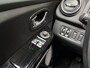 Renault Clio 0.9 TCe Dynamic Sport (NAVIGATIE, LM VELGEN, PARKEERSENSOREN, SPORTSTOELEN, GETINT GLAS, CRUISE, NIEUWE APK, NIEUWSTAAT)