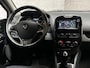 Renault Clio 0.9 TCe Dynamic Sport (NAVIGATIE, LM VELGEN, PARKEERSENSOREN, SPORTSTOELEN, GETINT GLAS, CRUISE, NIEUWE APK, NIEUWSTAAT)