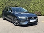Volvo V60 B3 Momentum | Pano dak |