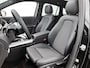 Mercedes-Benz EQA 250+ Business Solution Luxury 71 kWh | Trekhaak | Sierdelen in Star Pattern | Warmtewerend, donkergetint glas | Smartphone integratie | Panoramaschuifdak | 18 inch multispaakse lichtmetalen velgen |