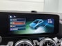 Mercedes-Benz EQA 250+ Business Solution Luxury 71 kWh | Trekhaak | Sierdelen in Star Pattern | Warmtewerend, donkergetint glas | Smartphone integratie | Panoramaschuifdak | 18 inch multispaakse lichtmetalen velgen |