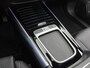 Mercedes-Benz EQA 250+ Business Solution Luxury 71 kWh | Trekhaak | Sierdelen in Star Pattern | Warmtewerend, donkergetint glas | Smartphone integratie | Panoramaschuifdak | 18 inch multispaakse lichtmetalen velgen |