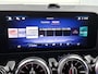 Mercedes-Benz EQA 250+ Business Solution Luxury 71 kWh | Trekhaak | Sierdelen in Star Pattern | Warmtewerend, donkergetint glas | Smartphone integratie | Panoramaschuifdak | 18 inch multispaakse lichtmetalen velgen |