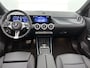Mercedes-Benz EQA 250+ Business Solution Luxury 71 kWh | Trekhaak | Sierdelen in Star Pattern | Warmtewerend, donkergetint glas | Smartphone integratie | Panoramaschuifdak | 18 inch multispaakse lichtmetalen velgen |