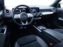 Mercedes-Benz GLB 200 AMG Line Night Pakket Panoramadak | Elec. trekhaak | Matrix Led | Elec. achterklep | Stoelverwarming | Camera | Navigatie, Cruise, Apple Carplay/app. connect