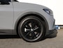 Volkswagen ID.4 Pro Limited Edition Plus 77 kWh 286pk | Wegklapbare Trekhaak | Panoramadak | Elek. verst. Sportzetels | Massage functie | IQ light Matrix | Keyless | Black style pakket plus | App Connect | Grootlichtassistent | Elek. bedien. Achterklep |