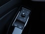 Volkswagen ID.4 Pro Limited Edition Plus 77 kWh 286pk | Wegklapbare Trekhaak | Panoramadak | Elek. verst. Sportzetels | Massage functie | IQ light Matrix | Keyless | Black style pakket plus | App Connect | Grootlichtassistent | Elek. bedien. Achterklep |