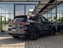 Porsche Cayenne 3.0 E-Hybrid | SPORTCHRONO | SPORTUITLAATEINDPIJPEN | PASM LUCHTVERING | MATRIX | BOSE | STOELVERWARMING | 18-WEG STOELEN | PANORAMA/SCHUIF-KANTELDAK | CAMERA | ELEKTR.TREKHAAK | ADAPTIEVE CRUISE CONTROL | 22 INCH 911 TURBO DESIGN |
