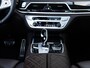 BMW 7-Serie 745Le xDrive High Executive | M-SPORT | BOWERS & WILKINS | TV SCHERMEN | STOELMASSAGE VOOR EN ACHTER | STOELVENTILATIE | INTEGRAL ACTIVE STEERING | SOFTCLOSE | HEAD-UP | SKY LOUNGE PANORAMADAK | 20 INCH |