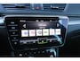 Skoda Superb Combi 1.4 TSI 218pk PHEV iV Sportline Business | SoH 96% | Trekhaak | Elektrisch Verstelbare Voorstoelen | Voorruit Verwarming | Stoelen Voor/Achter Verwarmd | Canton Audio