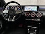 Mercedes-Benz A-klasse 200 AMG Sport 163Pk Automaat (SCHUIFDAK, SFEERVERLICHTING, GROOT NAVI, WIDESCREEN, CAMERA, GETINT GLAS, SPORTSTOELEN, STOELVERWARMING, LEDER, NIEUWSTAAT)