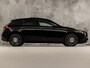 Mercedes-Benz A-klasse 200 AMG Sport Automaat 163Pk (PANORAMADAK, SFEERVERLICHTING, GROOT NAVI, WIDESCREEN, CAMERA, GETINT GLAS, SPORTSTOELEN, STOELVERWARMING, LEDER, NIEUWSTAAT)
