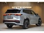 Volkswagen Tayron 1.5eHybrid/204pk R-Line Blackstyle|2025|Leder|Panoramadak|HarmanKardon|Navi Pro|Stoelventilatie+massage|Matrix LED|All-Seasons