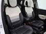 Renault Captur 1.2 TCe Initiale Paris Automaat | Apple/Android Play | Camera | Cruise | Dodehoek | Keyless | LED | Leder | Navi | Stoel Verwarming | 12 Maand BOVAG Garantie! |