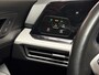 Volkswagen Golf 1.0 TSI Sportline Automaat (APPLE CARPLAY, GROOT NAVI, CAMERA, GETINT GLAS, SPORTSTOELEN, SFEERVERLICHTING, LANE ASSIST, ADAPTIVE CRUISE, NIEUWSTAAT)