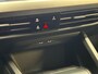 Volkswagen Golf 1.0 TSI Sportline Automaat (APPLE CARPLAY, GROOT NAVI, CAMERA, GETINT GLAS, SPORTSTOELEN, SFEERVERLICHTING, LANE ASSIST, ADAPTIVE CRUISE, NIEUWSTAAT)