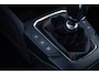 Ford Focus 1.0 EcoBoost Hybrid ST Line X Business | Adaptief Cruise | Camera | Dodehoek detectie | Bang&Olufsen | Stoel/Stuur/Vooruit Vewarming | Head-up display | Apple Carplay/Android Auto | | Achteruitrij assistent | Achteruitrijcamera | Apple Carplay/Android Auto|telefoonintegratie premium