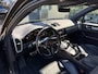 Porsche Cayenne 2.9 S | SPORTCHRONO | SPORTEINDPIJPEN | PASM LUCHTVERING | VIERWIELBESTURING | PANORAMA/SCHUIF-KANTELDAK | BOSE | 21 INCH TURBO DESIGN | PTV + | PDLS + | 18-WEG STOELEN | STOELVENTILATIE |