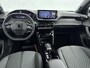 Peugeot e-2008 EV Allure Avantage 54 kWh | Accu 98% | Dodehoek detectie | Navigatie | Climate control | Drive assist |