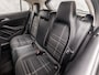 Mercedes-Benz GLA 180 Sport Automaat (NAVIGATIE, LEDER, XENON, KUIPSTOELEN, PARKEERSENSOREN, CRUISE, NIEUWE APK, NIEUWSTAAT)