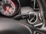 Mercedes-Benz GLA 180 Sport Automaat (NAVIGATIE, LEDER, XENON, KUIPSTOELEN, PARKEERSENSOREN, CRUISE, NIEUWE APK, NIEUWSTAAT)