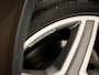 Mercedes-Benz GLA 180 Sport Automaat (NAVIGATIE, LEDER, XENON, KUIPSTOELEN, PARKEERSENSOREN, CRUISE, NIEUWE APK, NIEUWSTAAT)