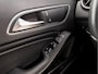 Mercedes-Benz GLA 180 Sport Automaat (NAVIGATIE, LEDER, XENON, KUIPSTOELEN, PARKEERSENSOREN, CRUISE, NIEUWE APK, NIEUWSTAAT)