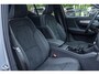 Volvo XC40 2.0 B4 PLUS BLACK EDITION