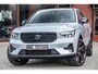 Volvo XC40 2.0 B4 PLUS BLACK EDITION