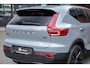 Volvo XC40 2.0 B4 PLUS BLACK EDITION