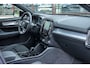Volvo XC40 2.0 B4 PLUS BLACK EDITION