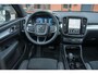 Volvo XC40 2.0 B4 PLUS BLACK EDITION