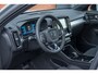 Volvo XC40 2.0 B4 PLUS BLACK EDITION