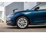 Skoda Octavia Combi 1.5 e-TSI Business Edition Plus | Cruise control adaptief | Apple Carplay/Android Auto | Stoelverwarming | DAB | Elektrische achterklep | L.M. Velgen | Apple Carplay/Android Auto|telefoonintegratie premium | Buitenspiegels in carrosseriekleur | Cruise control adaptief