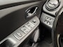 Renault Clio 0.9 TCe Dynamic Sport (NAVIGATIE, CRUISE, LM VELGEN, SPORTSTOELEN, PARKEERSENSOREN, BLUETOOTH, NIEUWE APK, NIEUWSTAAT)