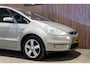 Ford S-Max 2.0-16 | NAP |7-Persoons |Trekhaak | Navi | Cruise | PDC