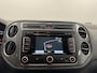 Volkswagen Tiguan 1.4 TSi Sport&Style Trekhaak-Navigatie-Cr.contr-Clima-Parkeersensoren-Stoelverwarming-Lm17''velgen