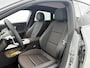 Mercedes-Benz CLA Shooting Brake 200 Business Solution AMG 58 kWh | Premium Pakket | Winterpakket | Nightpakket | Trekhaak | Massagefunctie | Vast panoramadak | MBUX Augmented Reality navigatie | 19 inch vijf-dubbelspaaks AMG-velgen | Smartphone integratie |